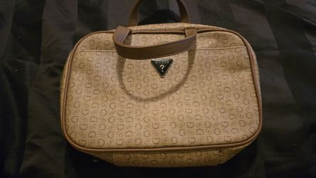 GUESS cosmetic bag