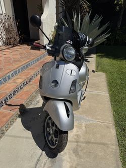 2008 Vespa GTS 250ie