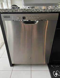 Stainless Steel Built-In Dishwasher
