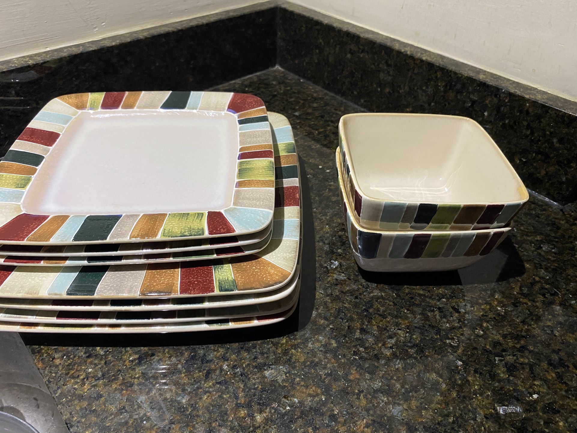 Stoneware Plates/Bowls/Cups
