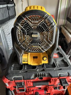 Dewalt 20v Portable Job Fan 