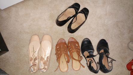 Lot of 4 pairs women's shoes, size 8.5 & 9