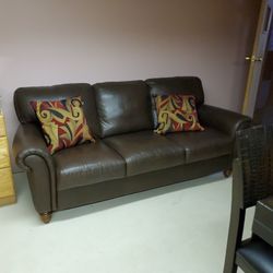 Leather. Couch Brand ItAlsofa