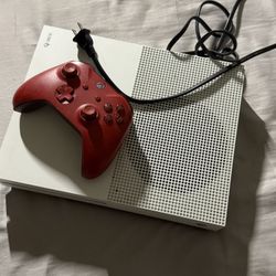 Xbox One S 1TB With Controller