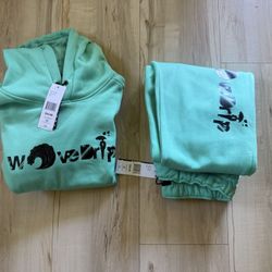 Hoodie And Sweatpants Set Size Large 