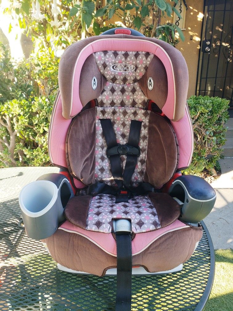 Girl's Graco Car Seat 