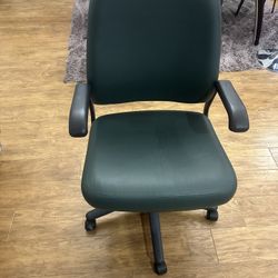 Green Leather Office Chair 