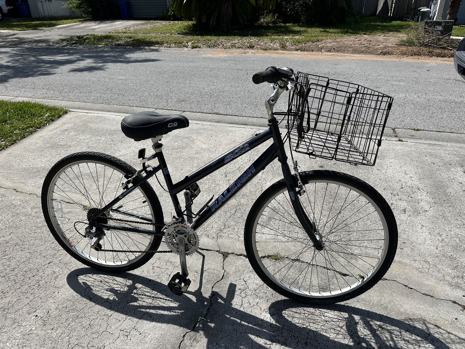 26 Inch Raleigh Bike With Basket 
