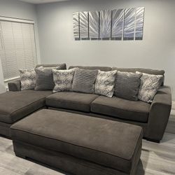 Sofa W chase And Long Ottoman
