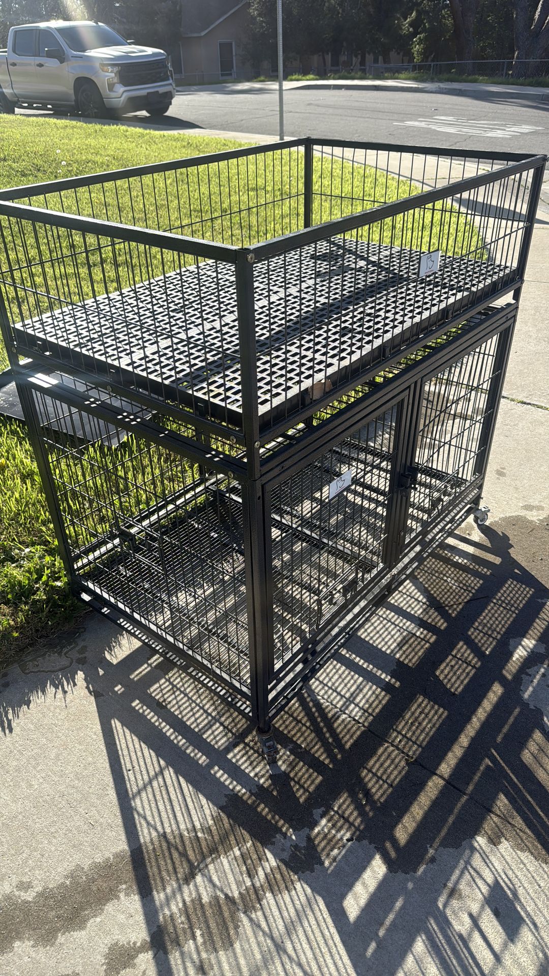 Dog crate