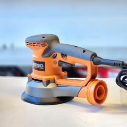 RIDGID 6" Random Orbit Sander
