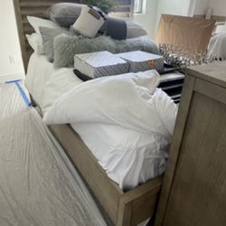 FULL bed Frame 