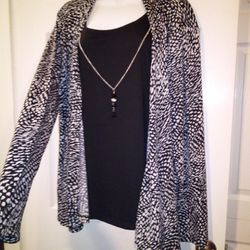 White Stag Cardigan With Removable Necklace Size XL 