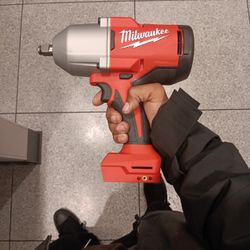 Milwaukee 1/2" Friction Ring High Torque Brushless Impact Wrench