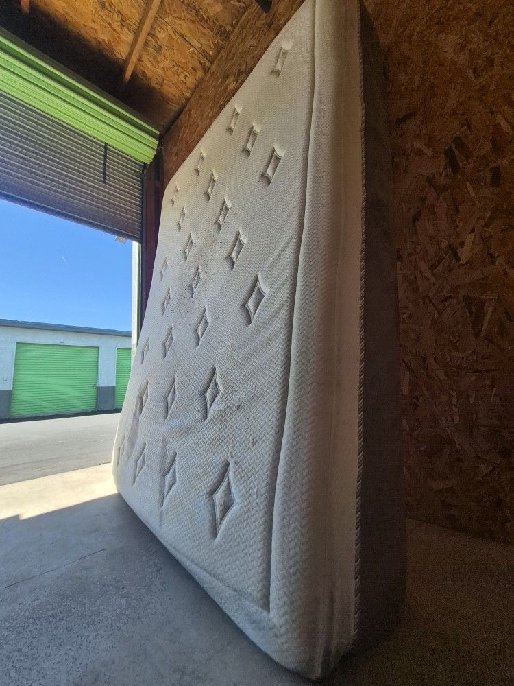 2 Full Size Temper-Petic Sit-N-Sleep Beds