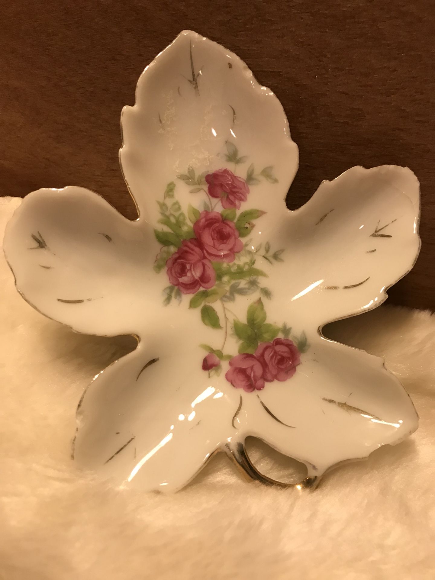 Pretty! Porcelain Vintage Victorian Trinket Dish