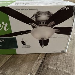 52 inch flush mount Hunter ceiling fan new