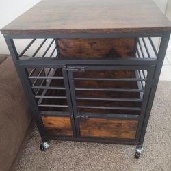 WOODEN DOG KENNEL!!!