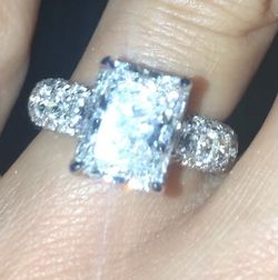 Diamond radiant cut platinum ring 6 karat full
