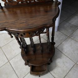 Vintage Victorian Style Table Magazine Rack Bottom Storage