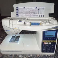 Sewing Machine Bundle Used But In Excellent Condition 