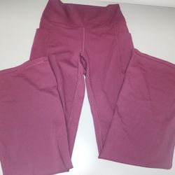 Women's Avía SoftSculpt Flare Leggings Size Small 
