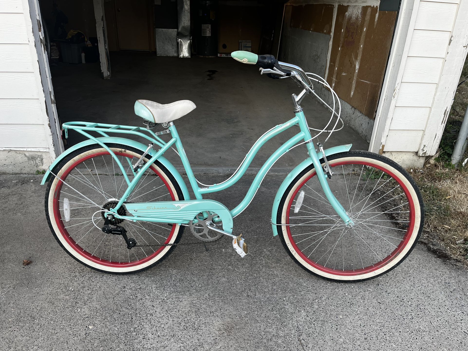 Schwinn Perla 26 Inch Cruiser Bike, 7-Speed Beach Cruiser Bicycle 
