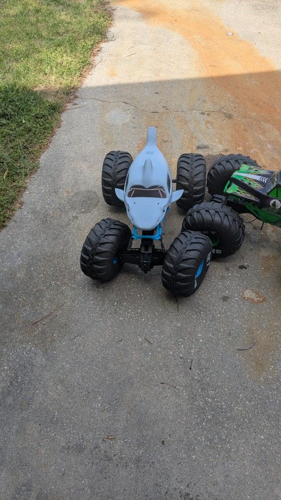 Monster Trucks
