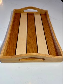 Serving tray