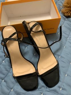 Womens shoes size 8
