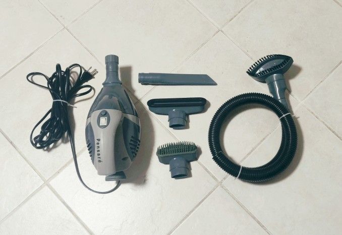 Used Powerful Vacuum cleaner (like new)