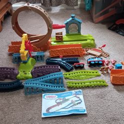 Thomas & Friends Toy Train Set Loop & Launch Maintenance Yard
