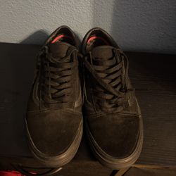 Selling Black Vans 