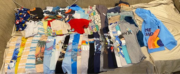 Boy’s assorted clothes bundle size 8