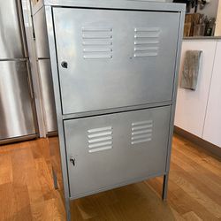 2 Grey Metal Locker Cabinets With Keys
