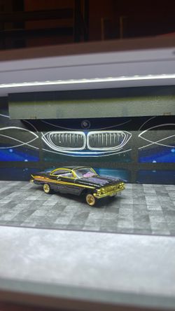 Hot Wheels Lowrider Impala 