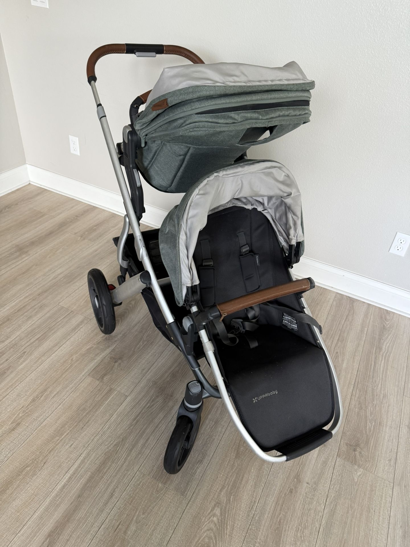 Selling UppaBaby Vista V2 Stroller In A Great Condition