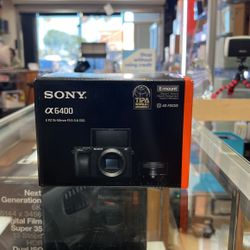 Sony A6400 With 16-50mm Lens