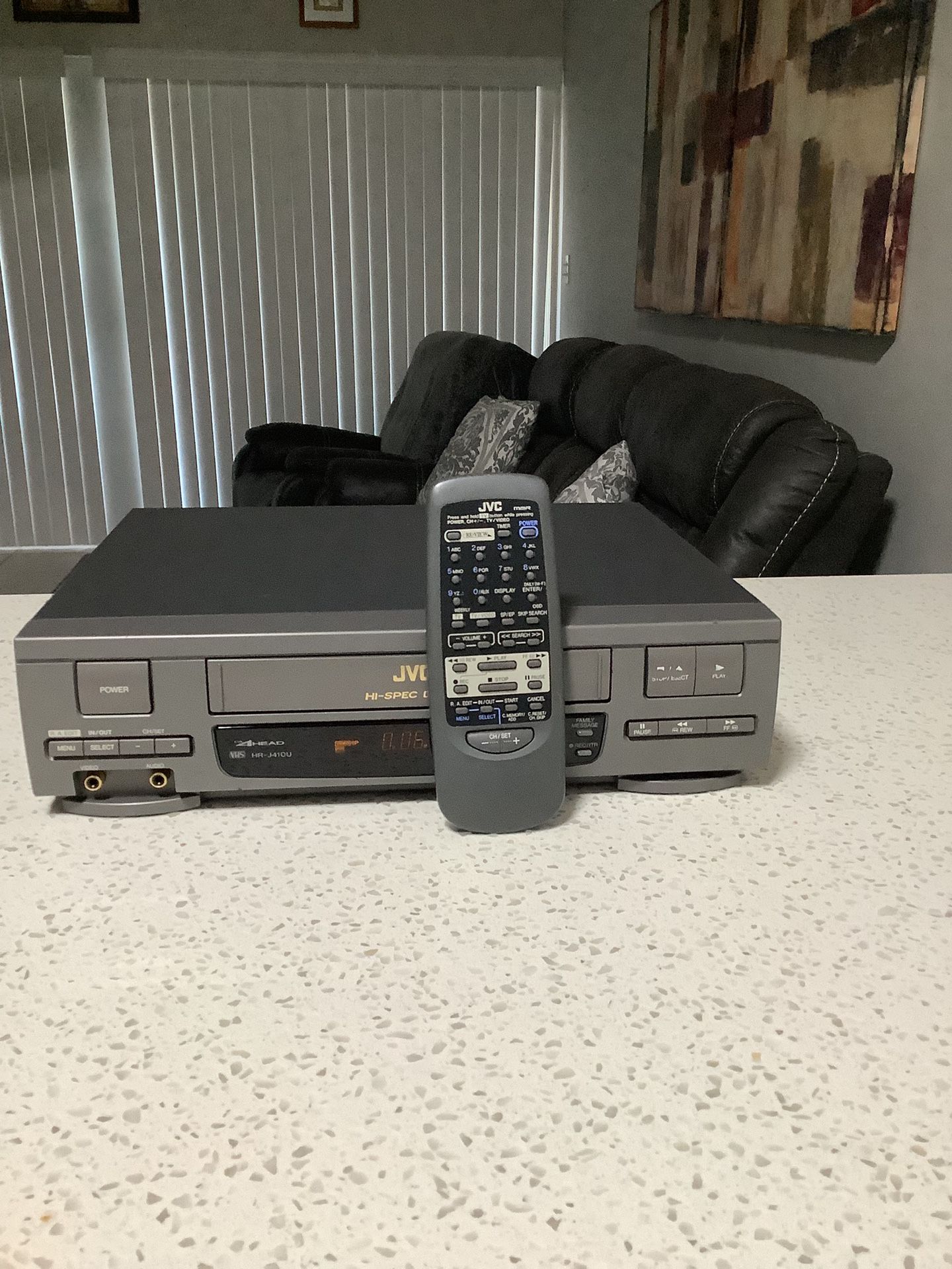 * Jvc * Hq 4-head. VHS Vcr With High Quality Hi-spec Drive System In Excellent Near Mint Condition . Must See To Appreciate . 