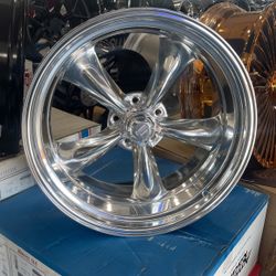 American Racing Vn515 Polished Staggered 22x9 - 22x11 For Obs with 265/35/22 - 295/30/22 or C-10