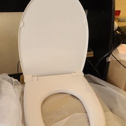 TOTO SoftClose Toilet Cover