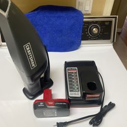 19.2v Craftsman Hand VAC Vacuum / Dust Buster