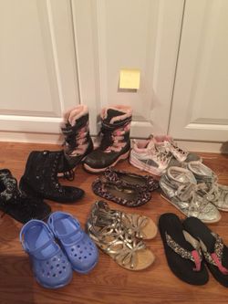 Girls shoes size 3