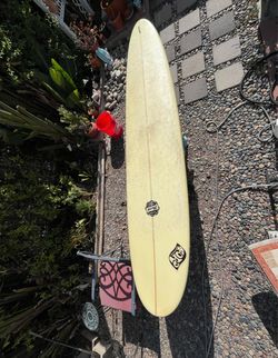 9’ Surfboard $325