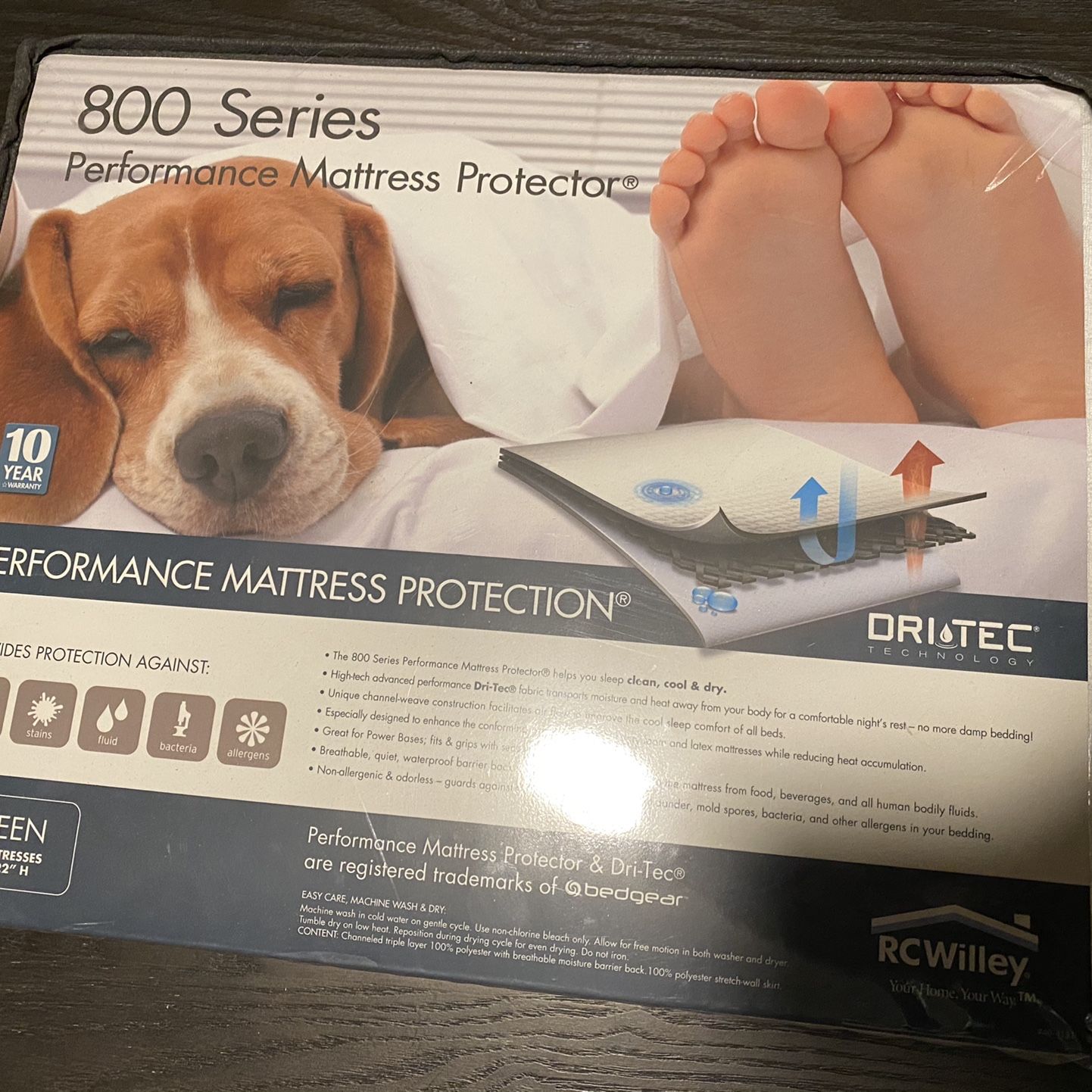 BRAND NEW Mattress Protector 800 Series RC Willey Queen Size
