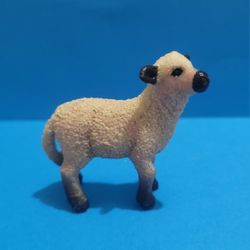 Schleich 13682 Shropshire Lamb Model Sheep Farm Animal Toy Figurine.
