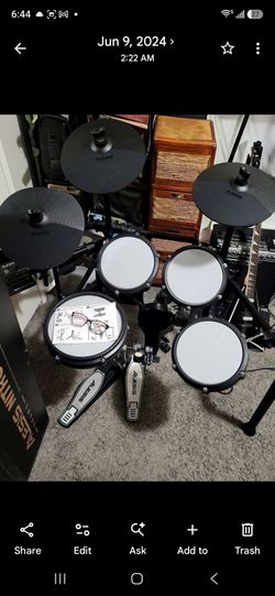 Alesis Nitro Electronic Drum Kit