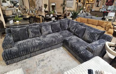 Spring Sale!!!Ultra SOFT L- Shape GRAY Sectional 141" X 105" X 32"H