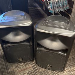 Yamaha STAGEPAS 400I Portable PA System