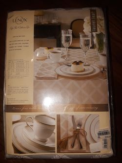 ELOQUENT TABLE CLOTH